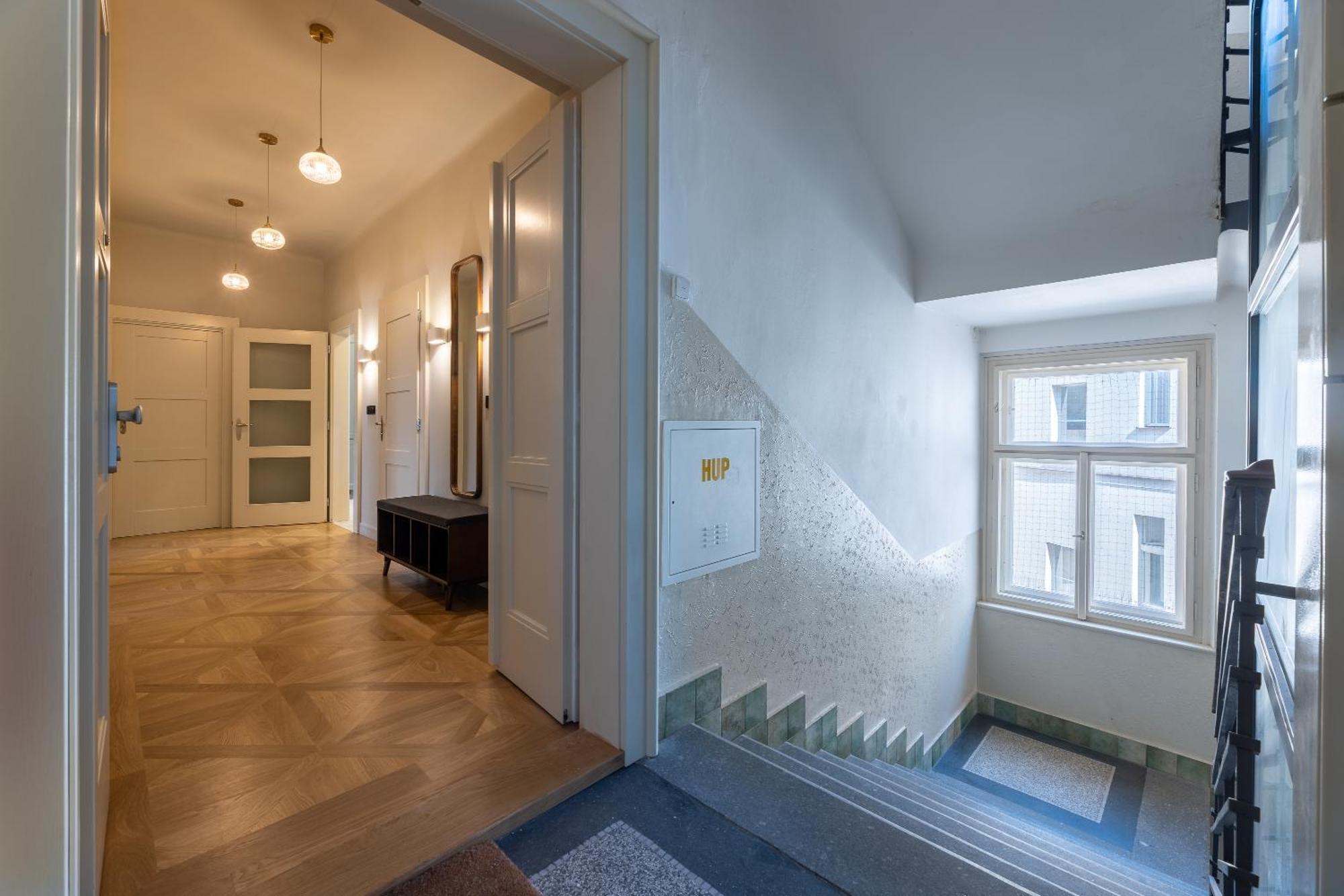 Luxury 2 Bedroom With Ac In The Old Town 公寓