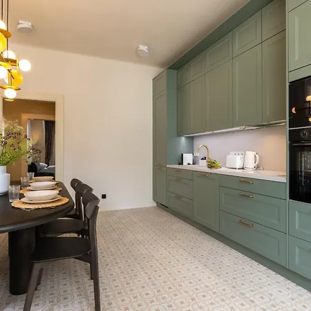 Luxury 2 Bedroom Apartment With Ac In The Old Town Praga Esterno foto
