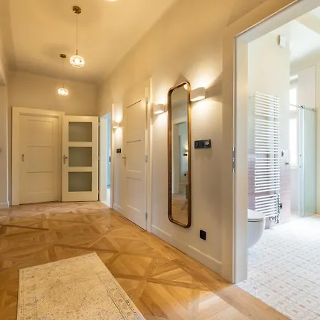 Luxury 2 Bedroom Apartment With Ac In The Old Town Praga Esterno foto