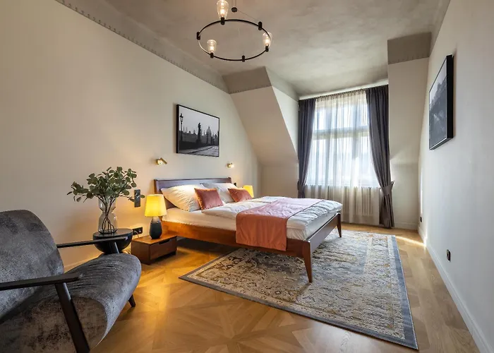 Luxury 2 Bedroom Apartment With Ac In The Old Town