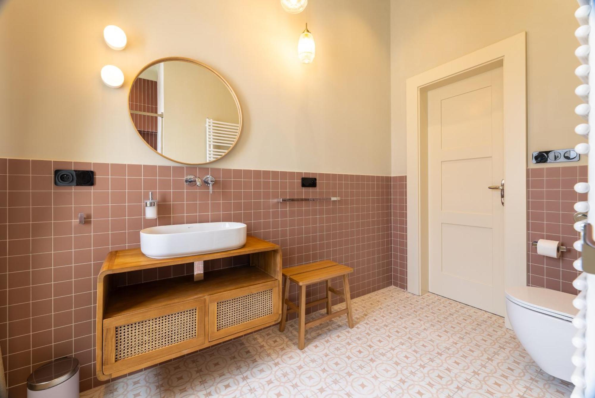 Luxury 2 Bedroom With Ac In The Old Town Appartamento